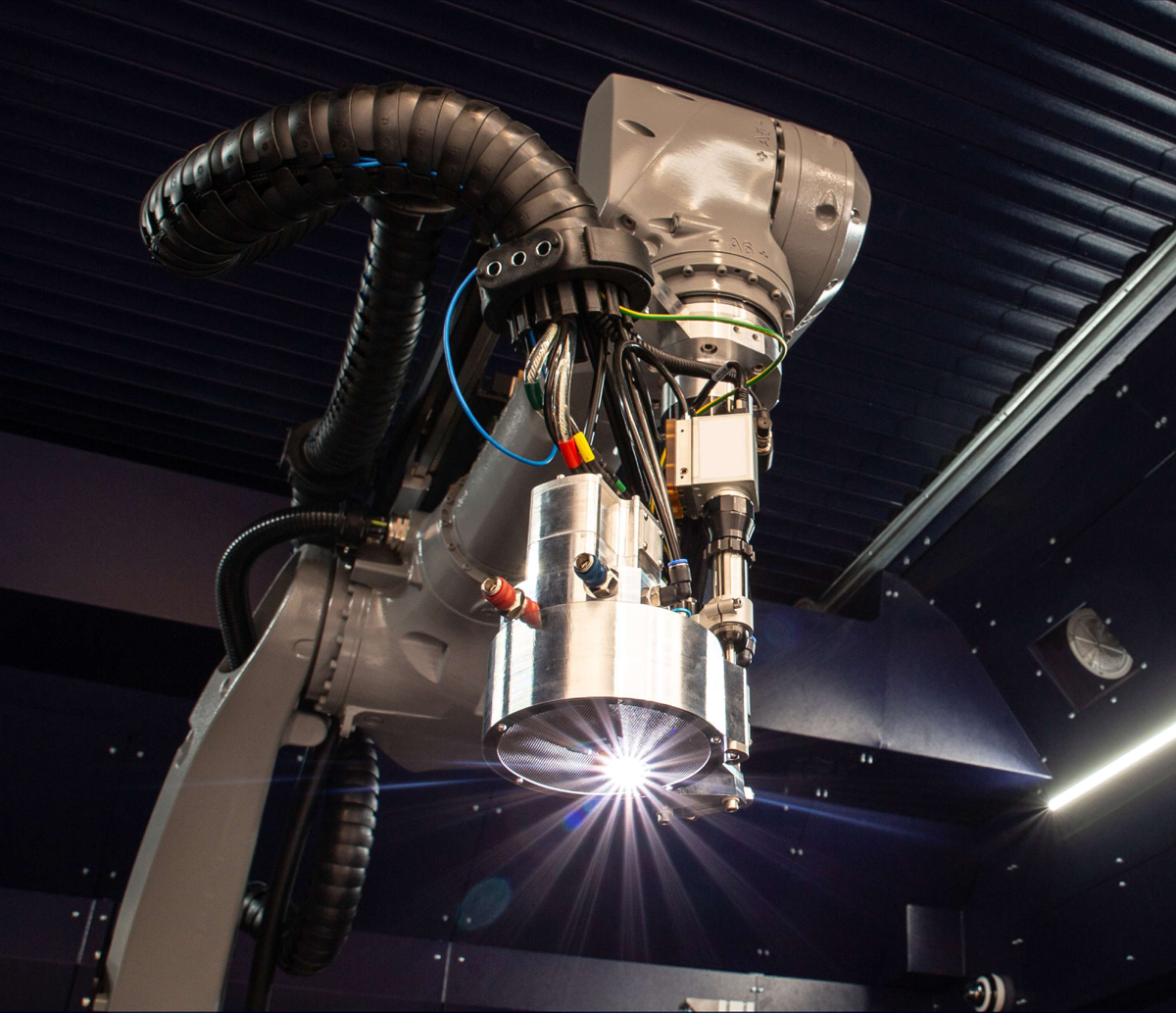 ���C���E�A�[�N�ϑw���`�iWAAM�FWire Arc Additive Manufacturing�j�Z�p�ɂ���